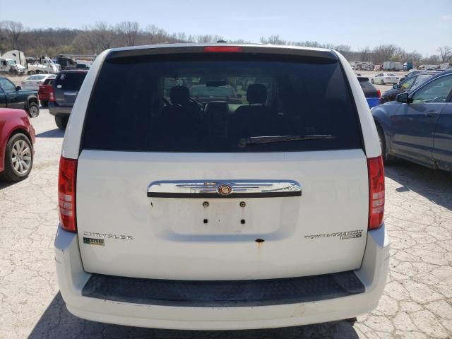 2009 Chrysler Town & Country LX