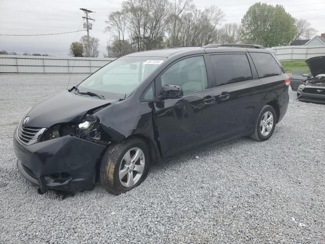 2012 Toyota Sienna LE