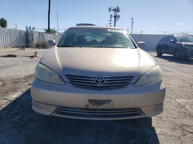 2005 Toyota Camry LE