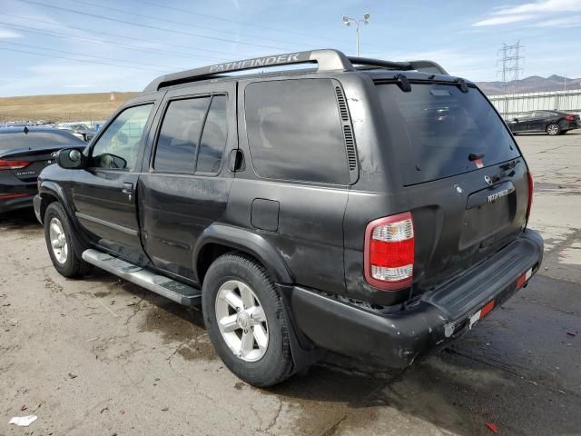 2004 Nissan Pathfinder LE