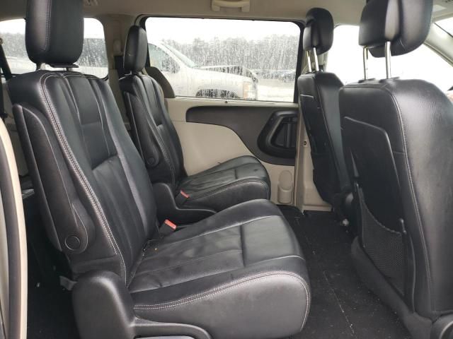 2014 Chrysler Town & Country Touring