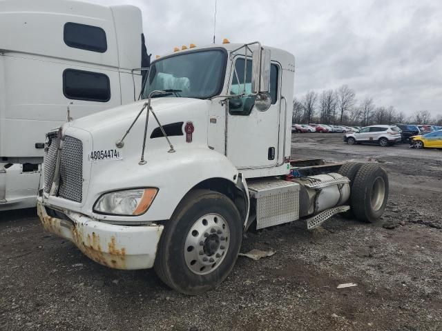 2017 Kenworth Construction T370