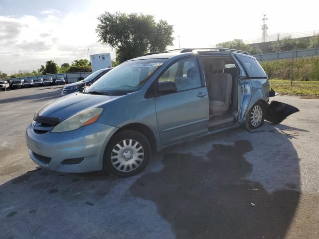 2006 Toyota Sienna CE