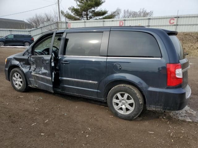 2013 Chrysler Town & Country Touring