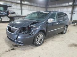 Salvage cars for sale at Des Moines, IA auction: 2014 Chrysler Town & Country Touring L