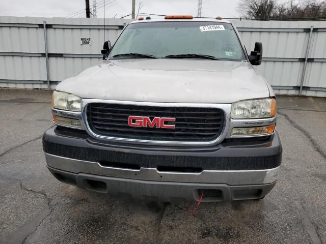 2004 GMC Sierra K2500 Heavy Duty