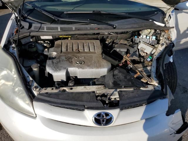 2009 Toyota Sienna XLE