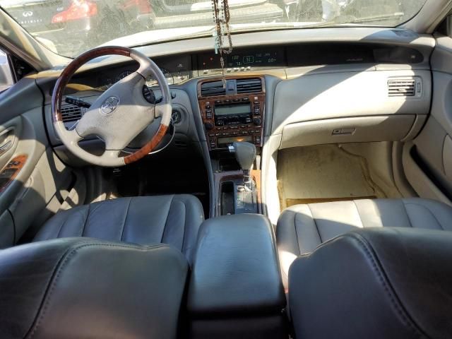 2004 Toyota Avalon XL