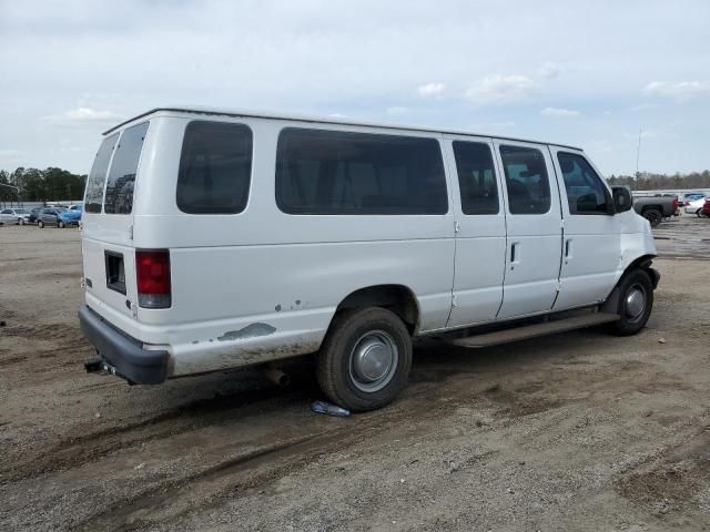 2004 Ford Econoline E350 Super Duty Wagon