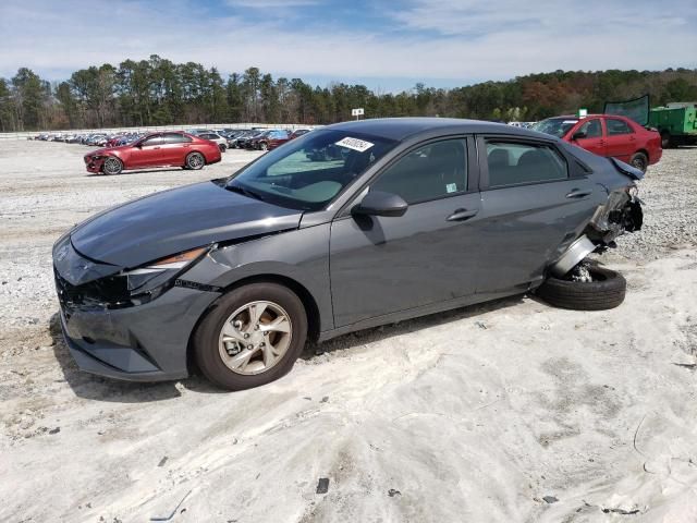 2023 Hyundai Elantra SE