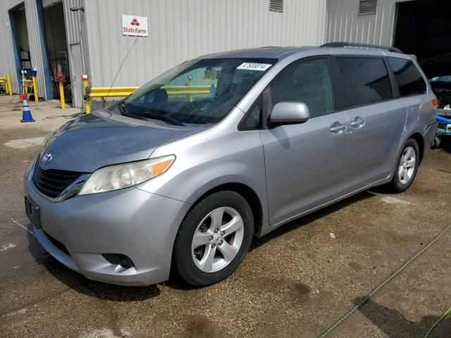 2011 Toyota Sienna LE