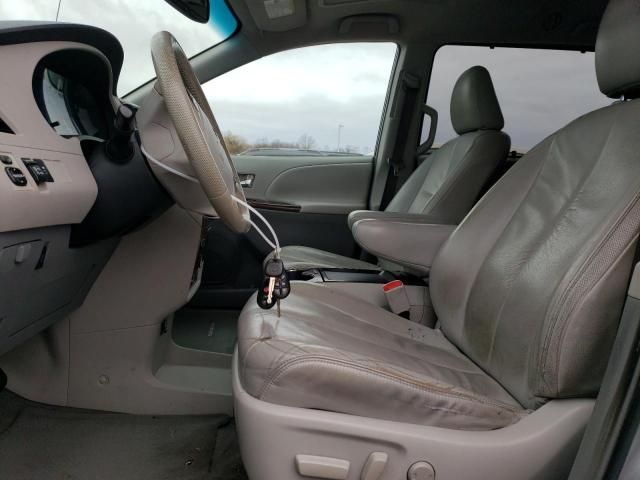 2011 Toyota Sienna XLE