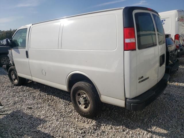 2022 Chevrolet Express G2500