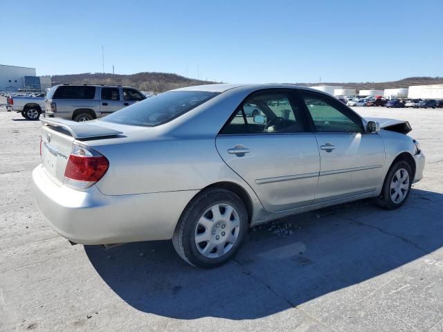 2005 Toyota Camry LE