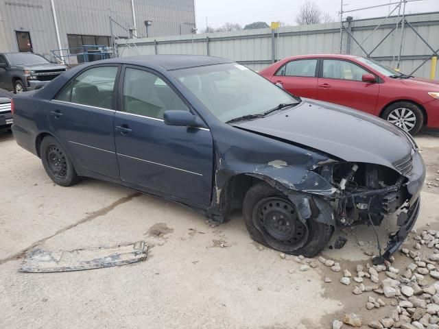 2004 Toyota Camry LE