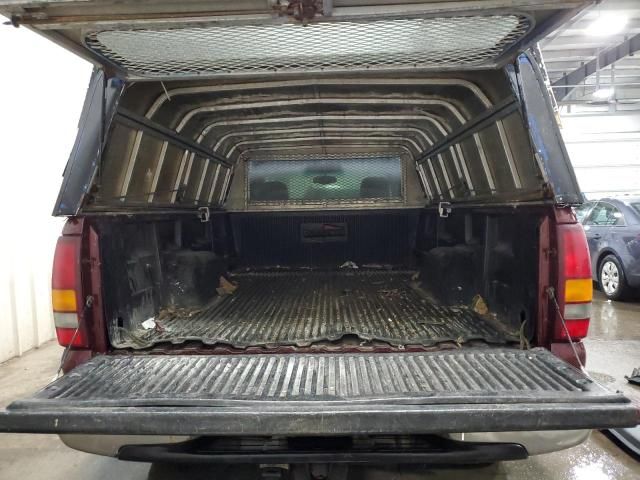 2003 GMC Sierra K2500 Heavy Duty