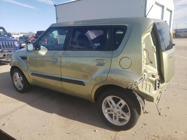 2010 KIA Soul +