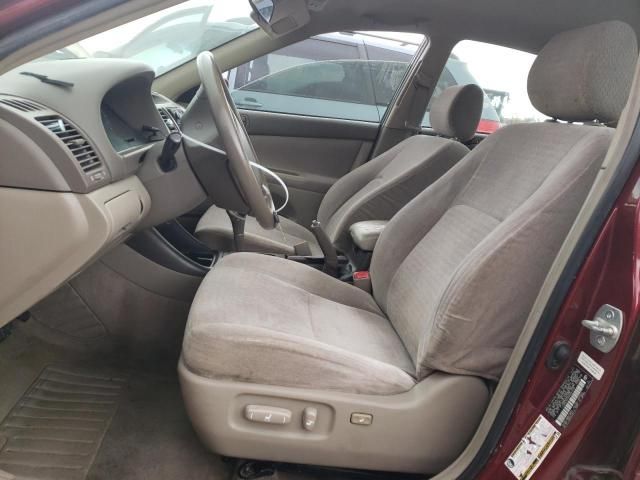 2004 Toyota Camry LE