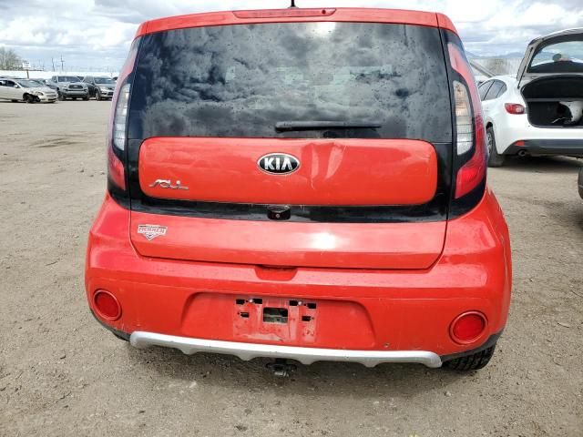 2025 KIA 2017 KIA Soul +