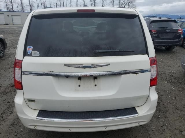 2011 Chrysler Town & Country Touring