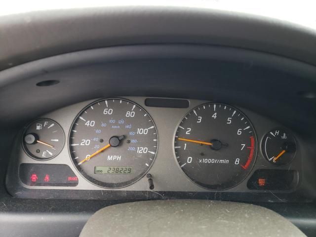 2000 Nissan Sentra Base