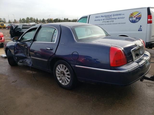 2004 Lincoln Town Car Executive