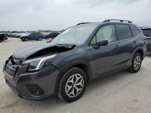 2022 Subaru Forester Premium