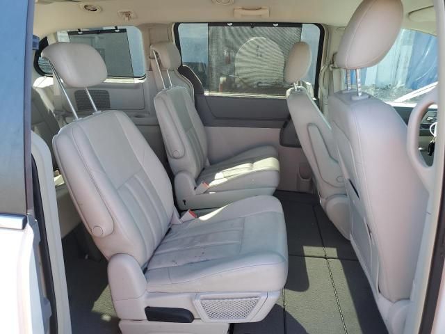 2008 Chrysler Town & Country Touring