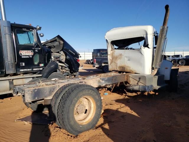 2014 Peterbilt 337