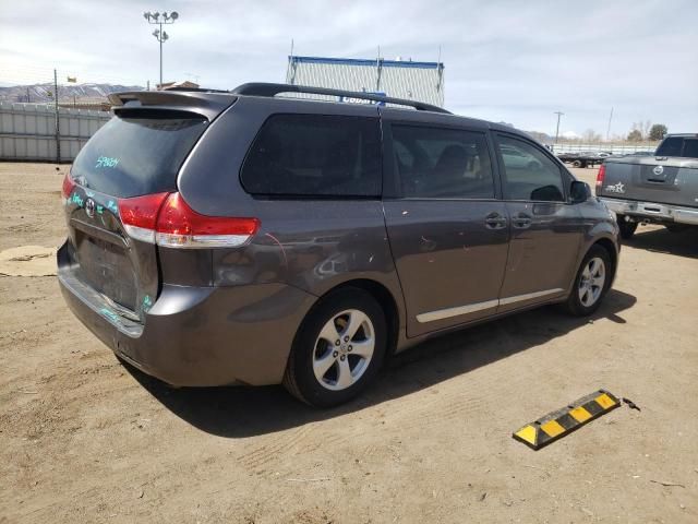 2011 Toyota Sienna LE