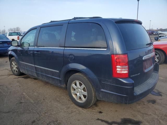 2009 Chrysler Town & Country Touring