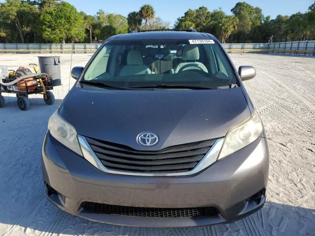 2011 Toyota Sienna LE