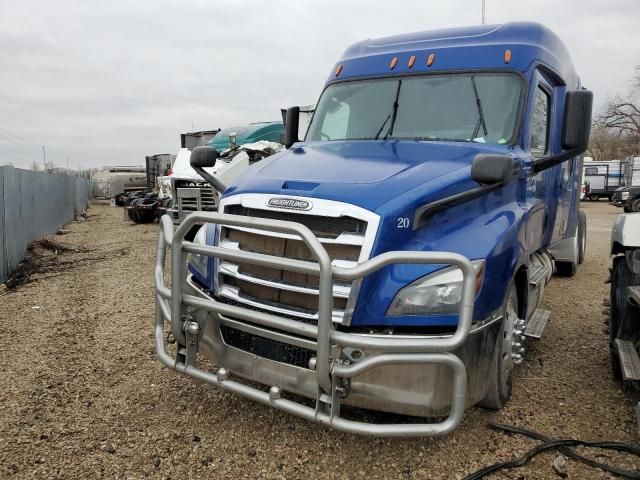 2020 Freightliner Cascadia 126