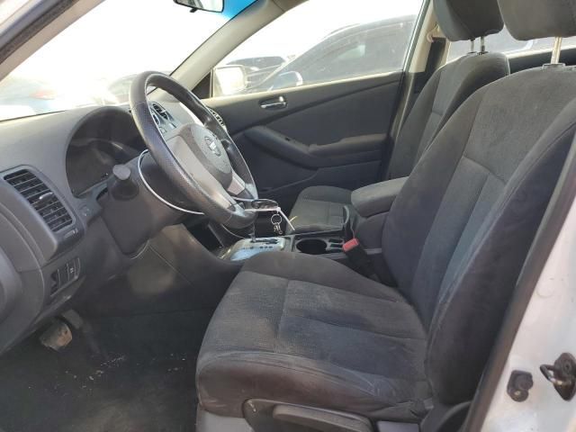 2010 Nissan Altima Base