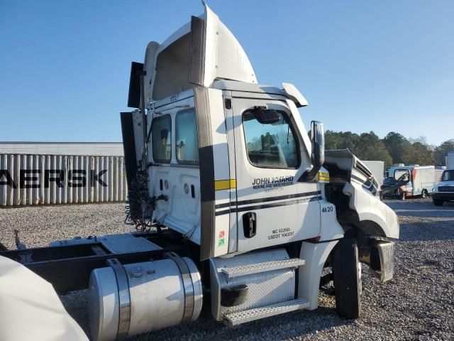 2021 Freightliner Cascadia 126