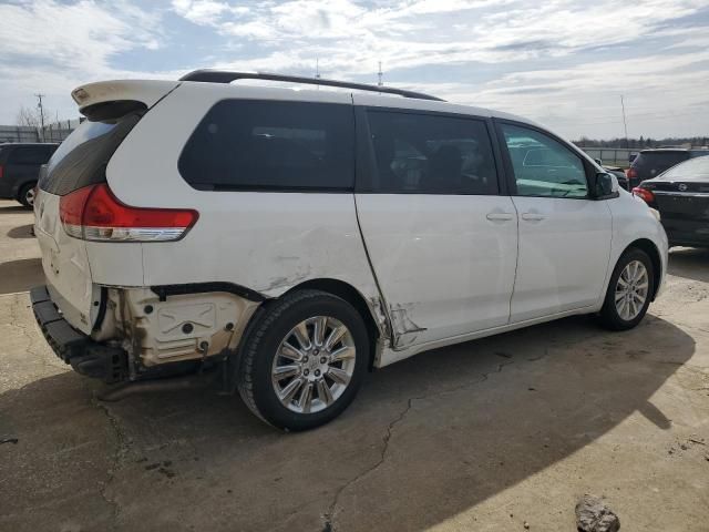 2012 Toyota Sienna LE