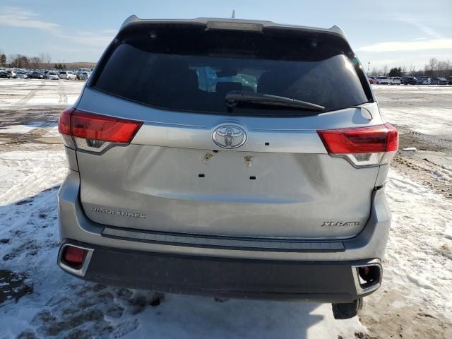 2019 Toyota Highlander SE