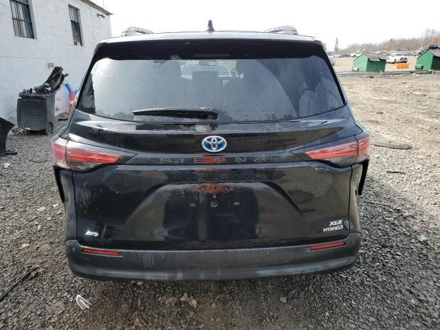 2022 Toyota Sienna XLE