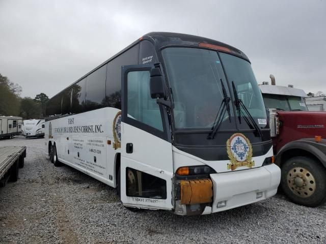 2004 Motor Coach Industries Transit Bus