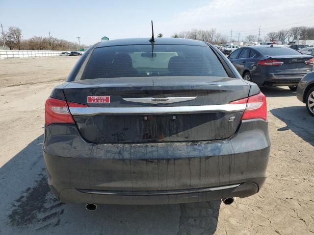 2013 Chrysler 200 Touring