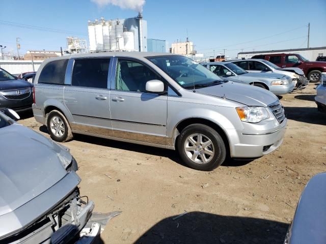 2009 Chrysler Town & Country Touring