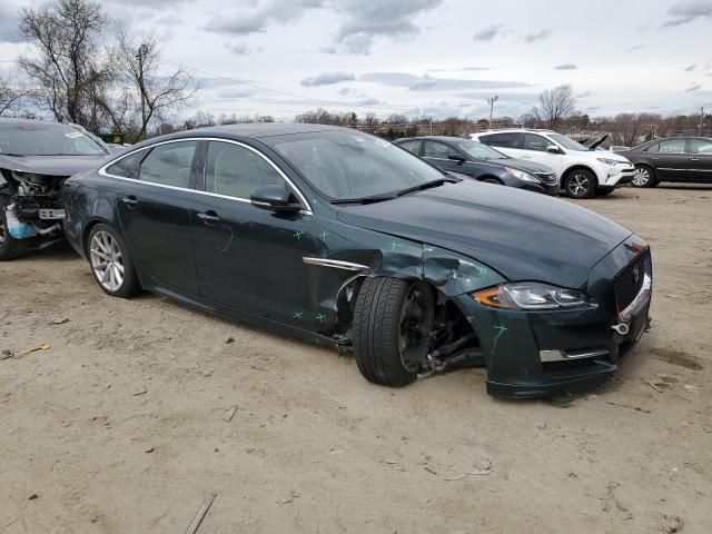 2019 Jaguar XJ R-Sport