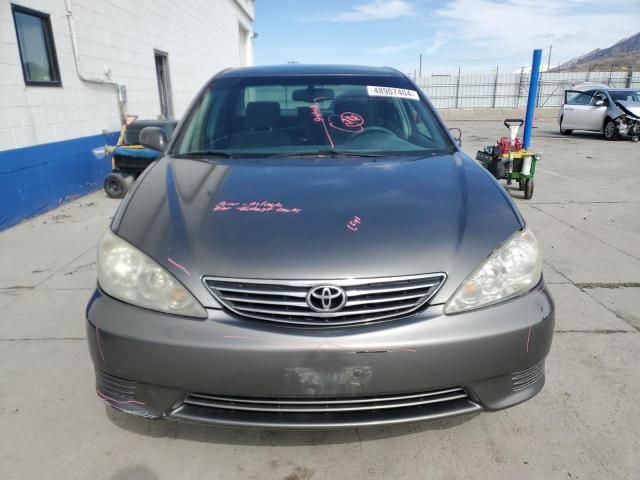 2005 Toyota Camry LE