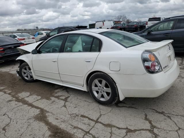 2004 Nissan Altima Base