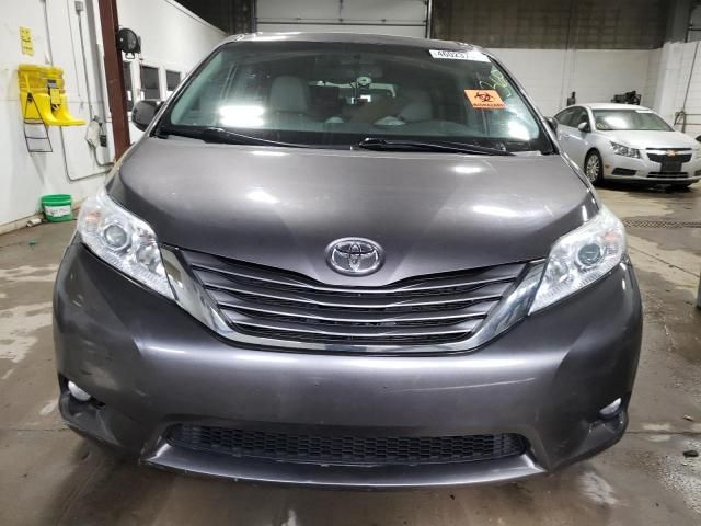 2014 Toyota Sienna XLE