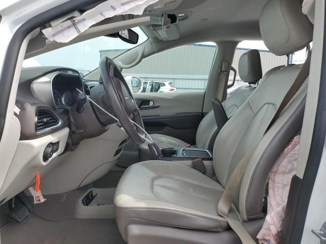 2017 Chrysler Pacifica Touring L Plus