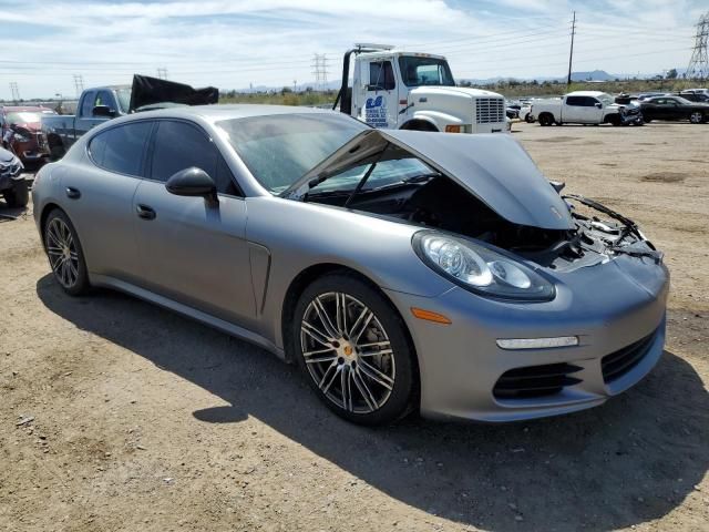 2016 Porsche Panamera S