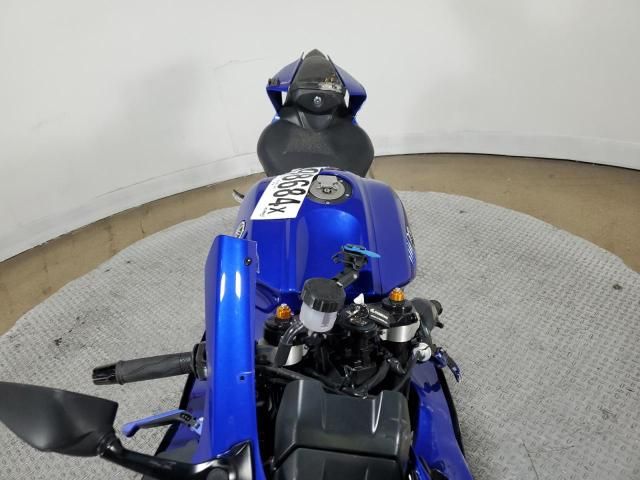 2023 Yamaha YZFR7