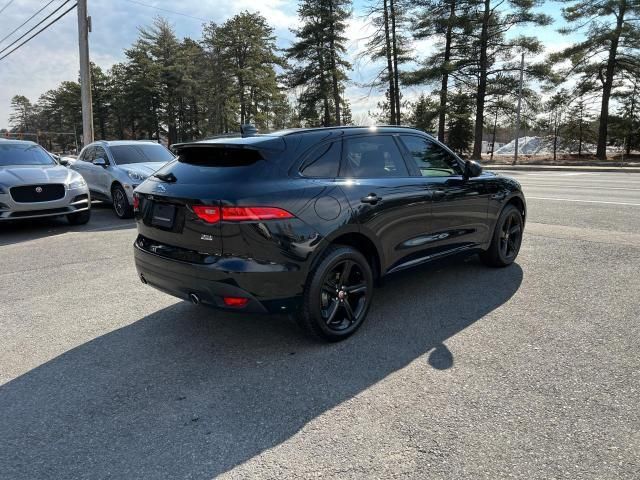 2017 Jaguar F-PACE R-Sport