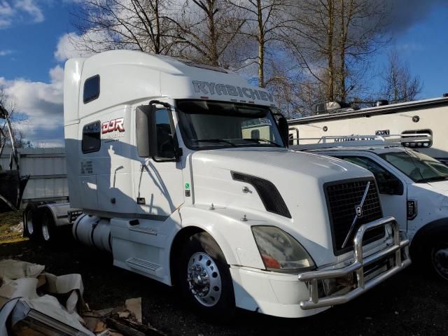 2013 Volvo VN VNL